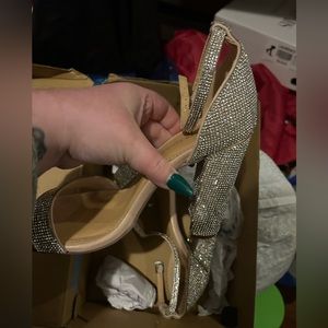 RHINESTONE ENCRUSTED CHUNKY HEEL